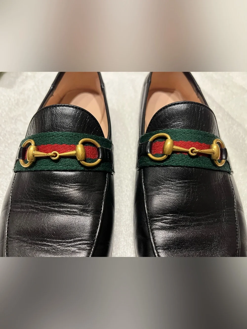 Authentic Gucci Black Leather Loafers with Green-Red Web and Gold Horsebit - Picture 4 of 16